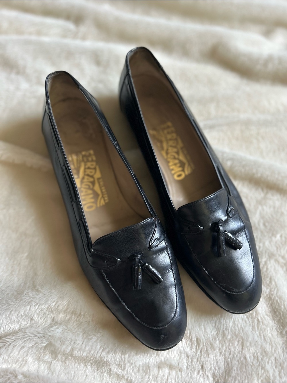 Vintage Salvatore Ferragamo black tassel leather loafers womens 7.5 B